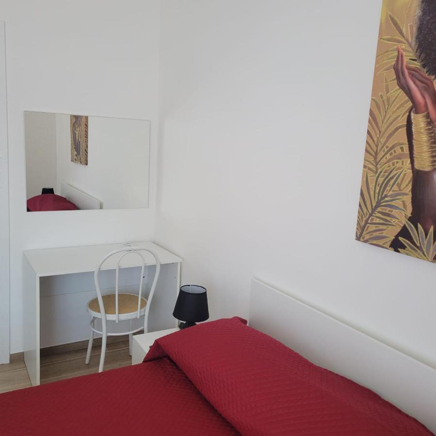 B&B Dei Sogni In Centro, Con Facilita Di Parcheggio Cosenza Exterior photo